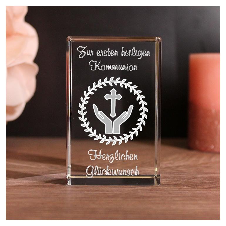3D Glaskristall zur Kommunion Motiv: Kreuz und Hände Text: Herzlichen Glückwunsch zur ersten heiligen Kommunion 3D Glaskristall zur Kommunion Motiv: Kreuz und Hände Text: Herzlichen Glückwunsch zur ersten heiligen Kommunion